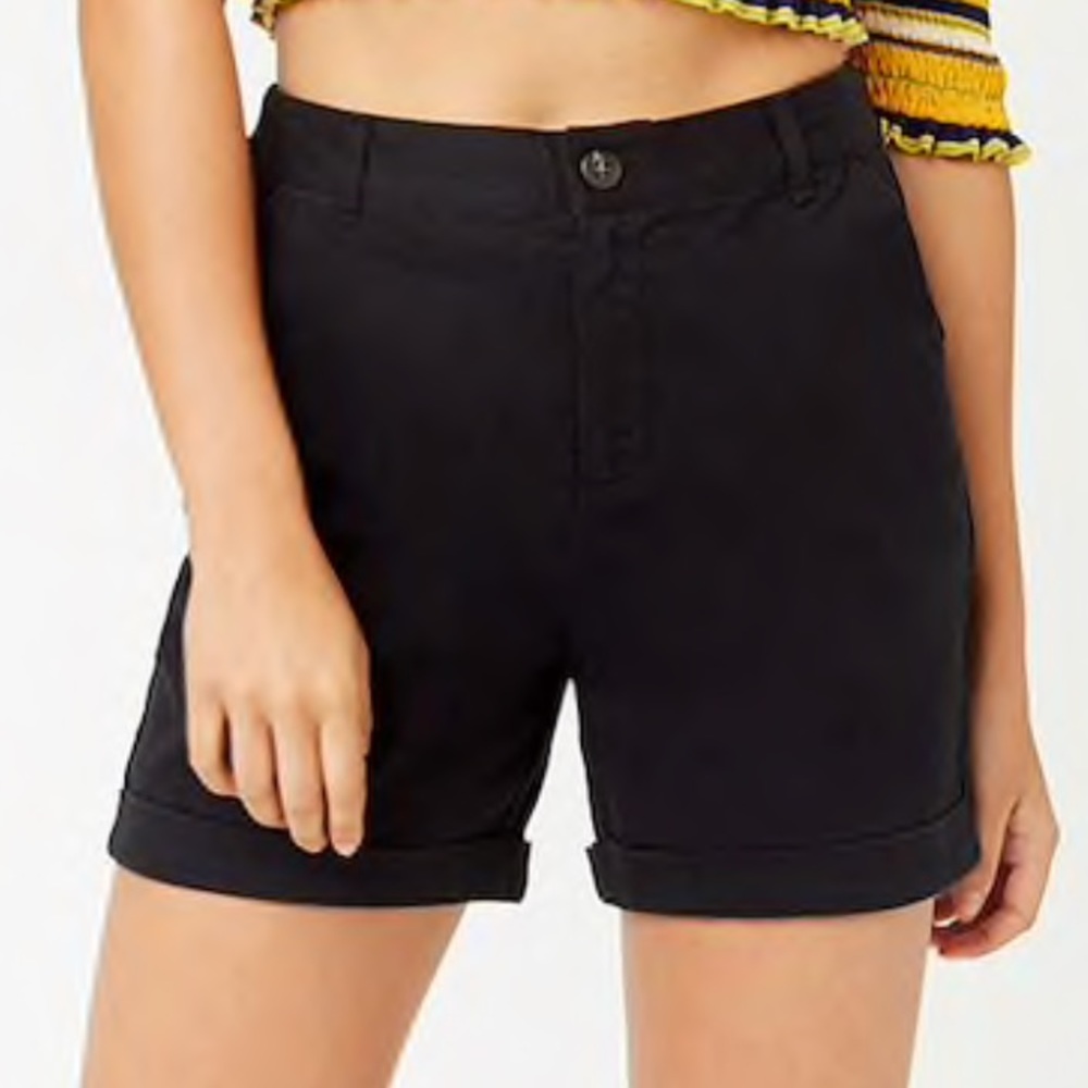 High rise cuffed woven shorts Forever21